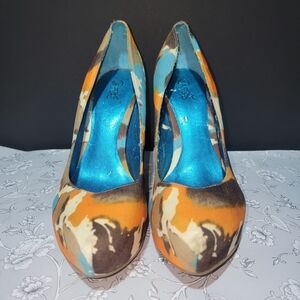 Carlos Santana Platform Heels Women's Size 8 Graphic Print Orange Blue Cream